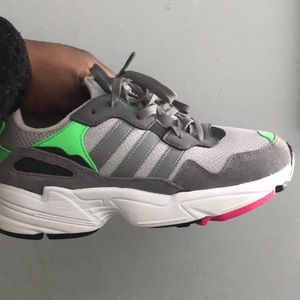 Adidas shoes size 4.5 almost like new